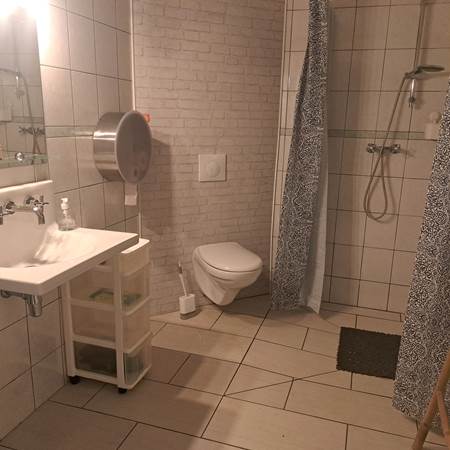 Salle de douche à l'italienne avec WC-gallery-offer