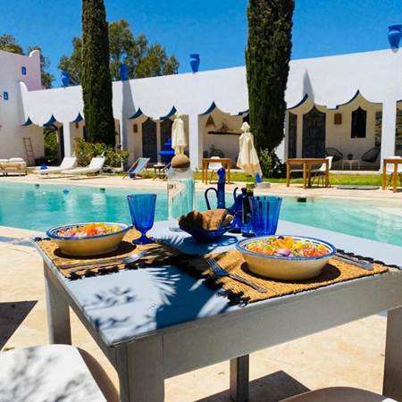 piscine devant chambre fleurs d'oranger-gallery-offer