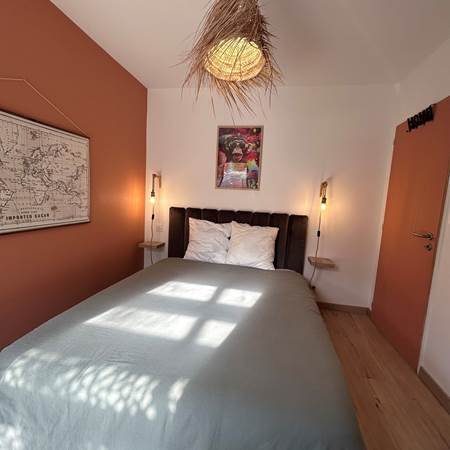 chambre lit de 160 avec penderie et rangement-gallery-offer