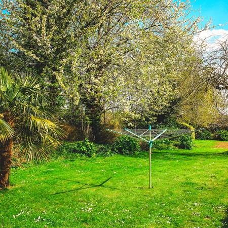 Côté Sud : Jardin clôturé-gallery-offer