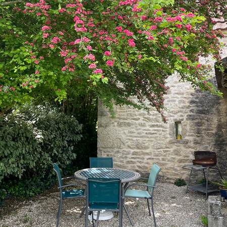 La Vieille Grange hébergement terrace lumineux et ensoleillé-gallery-offer