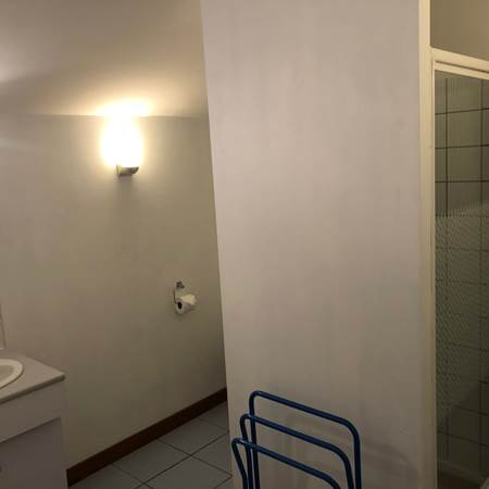 Chambre familiale - Salle d'eau-gallery-offer
