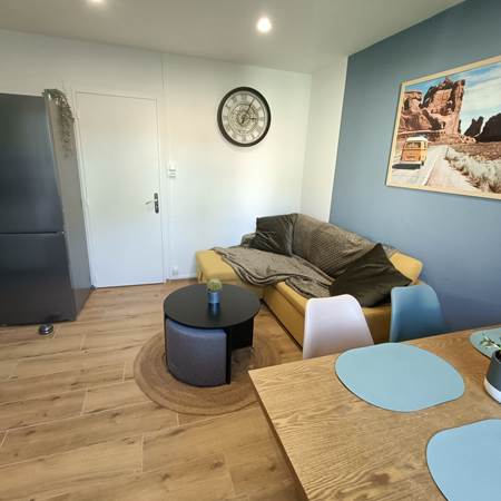 salon agréable à vrivre-gallery-offer