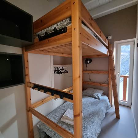 chambre avec lit mezzanine et lit supplémentaire-gallery-offer
