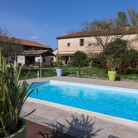 P1106547-gallery-offer