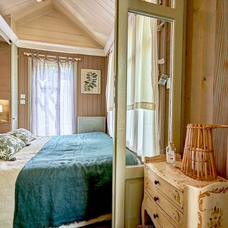 hebergement-insolite-roulotte-normandie-gallery-offer