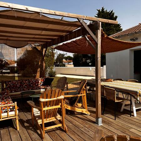 VUE TERRASSE ET TABLE 2-gallery-offer