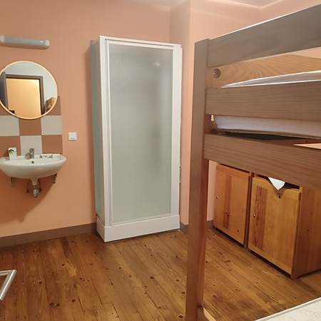 1737809761992-img-gallery-solo