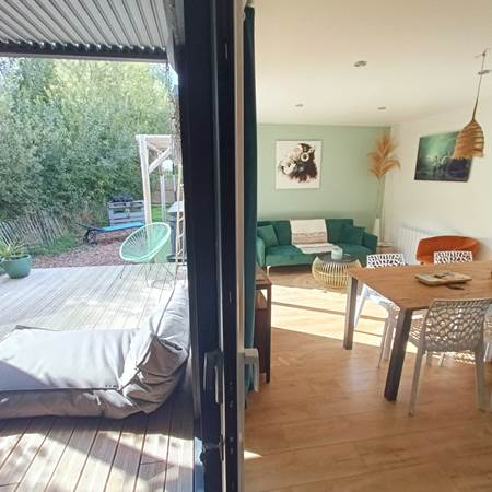 salon avec larges baies vitrées ENJOY-gallery-offer