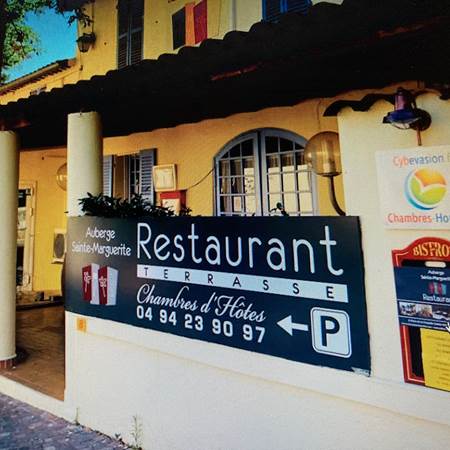 facade ho^tel-gallery-offer