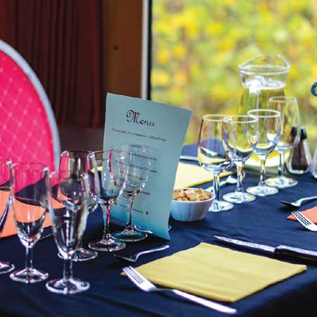 Les tables du train restaurant - Photo C. Deruelle-img-gallery-solo