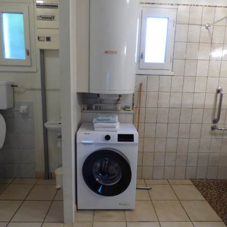 20250310906426-gallery-offer