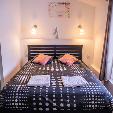 Chambre 3 Lit et appliques-gallery-offer