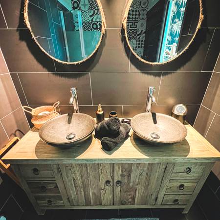 Cabine I : Salle de bain-gallery-offer