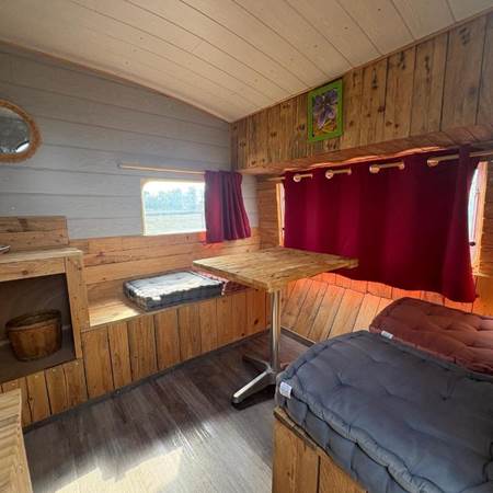 Salon Caravane-img-gallery-solo