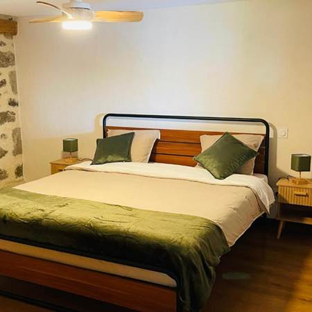 692861998-img-gallery-solo