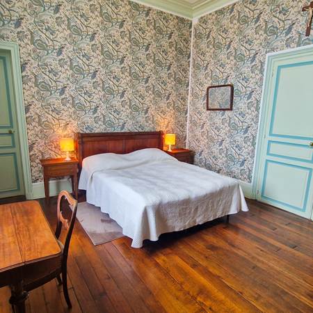 Les Paons-gallery-offer