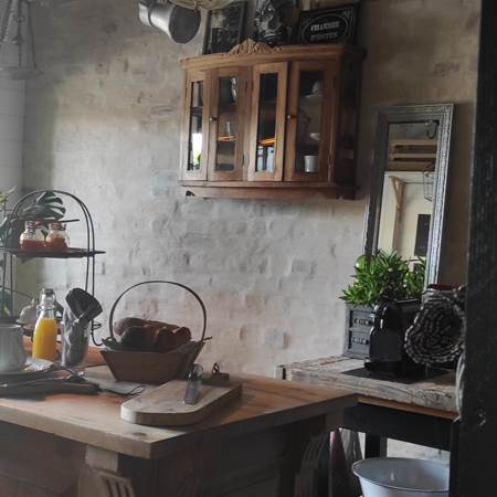 L'atelier de la chambre d'hôtes brindilles , pour y pendre le petit déjeuner et dîner-gallery-offer