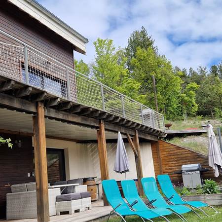 Le Chalet vue du jardin-gallery-offer