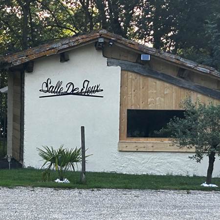 Salle de Jeux-gallery-offer