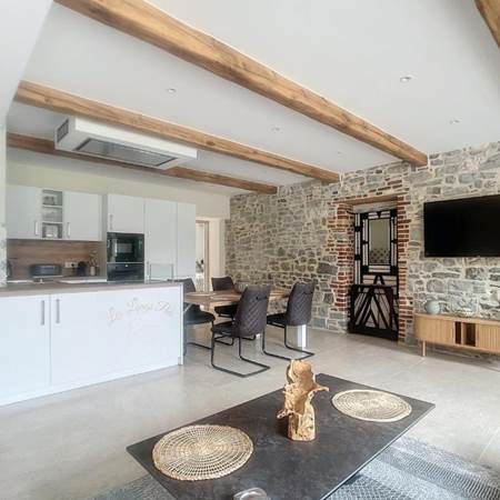 582810603-gallery-offer