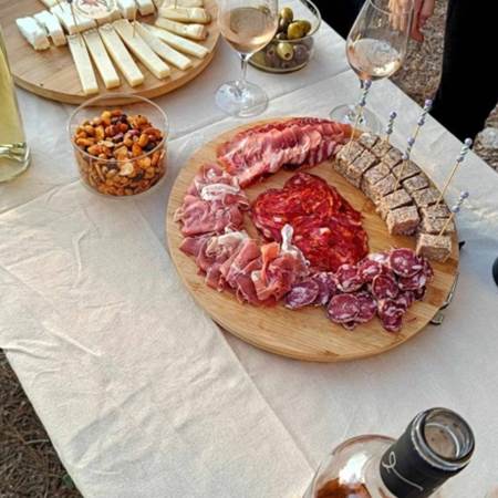 Dégustation de vin et tapas au Mas Farchat-img-gallery-solo