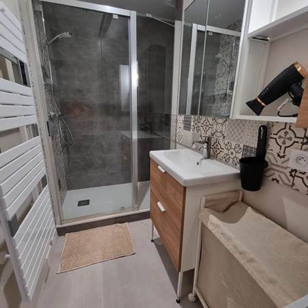 Salle de bains avec douche à l'italienne-gallery-offer