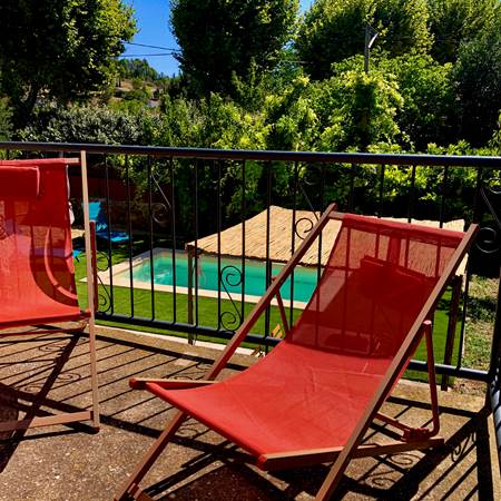 Terrasse à l’étage avec vue sur le château-gallery-offer