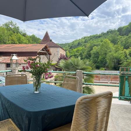 La terrasse arrière-gallery-offer