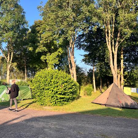 il y a toujours une petite place pour nos amis randonneurs et cyclotouristes-gallery-offer