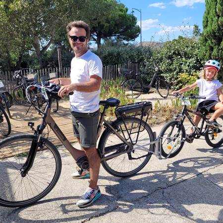 client-stations-bees-aigues-mortes-photo-gallery