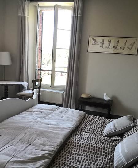 Maison Courbarien - chambre double "Andratit"  vue d'ensemble