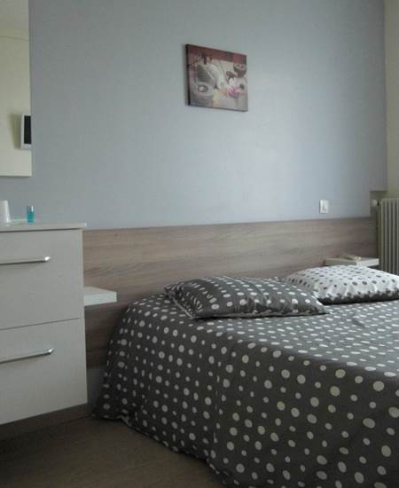 Chambre double économique, côté rue Jean Barnier Epernay