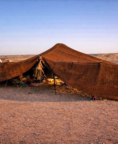 Tente berbère dans un campement nomade