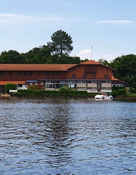 Les RIves du Lac de Léon