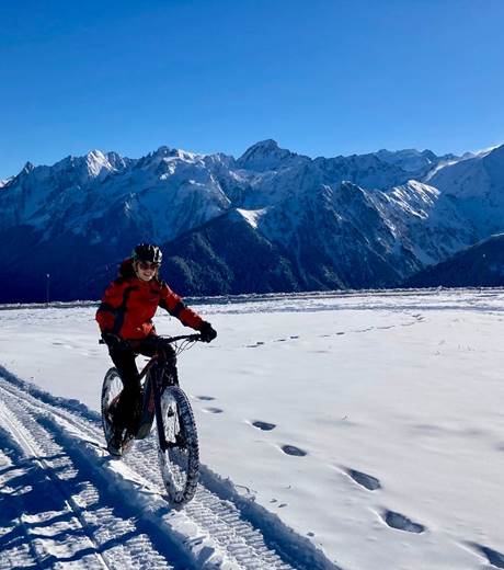 VTT électrique sur neige à Superbagnères
