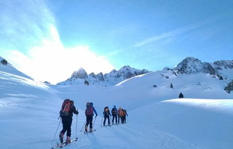 Initiation au ski de randonnée dans les Hautes-Pyrénées