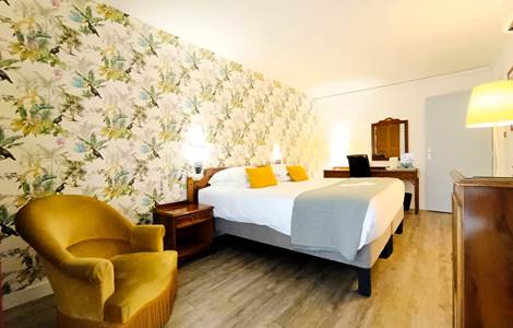 Chambre double avec petit balcon