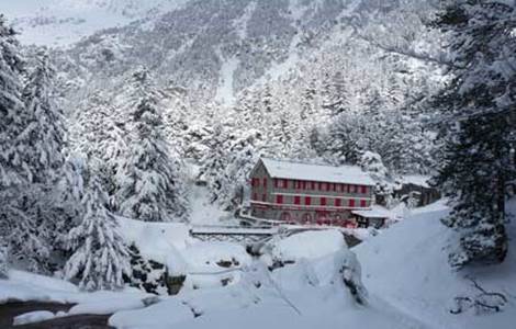 Pont-d'Espagne-en-hiver.jpg
