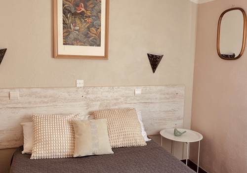 chambre-standard-hotel-le-nid