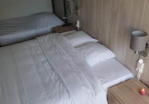 HÔTEL-RESTAURANT-LE-CHEVAL-BLANC-Chambre-quadruple-lit-double