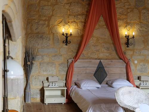 Chateau de Saint Chamarand, chambre des Peyronnenc, Aile Renaissance (2)