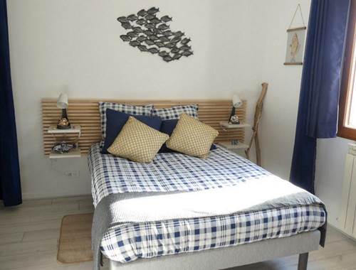 Chambre d'hôtes CIGALEO lit
