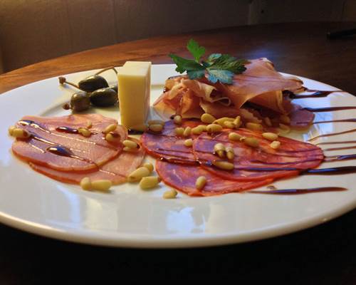 Chark Cheese plate