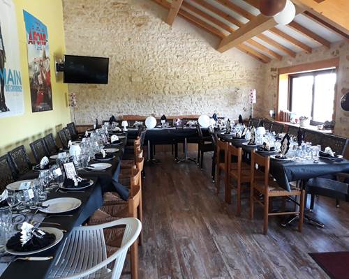 Salle de réception ou séminaire en mode déjeuner