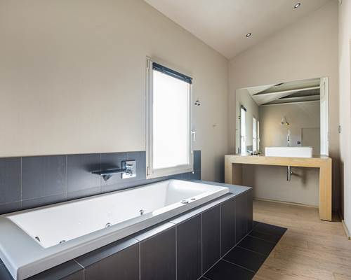 Loge de Mer - Lodge Urbain a Perpignan - Suite Junior - Bains a remous