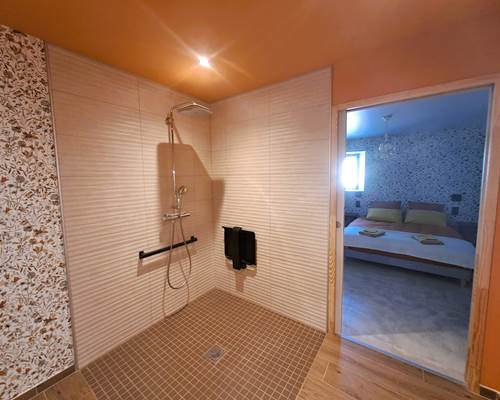 Gîte Val Souvigne_Chambre Floralie_PMR_4
