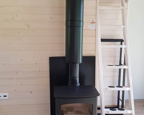 Cabane du Cerf, poêle à bois