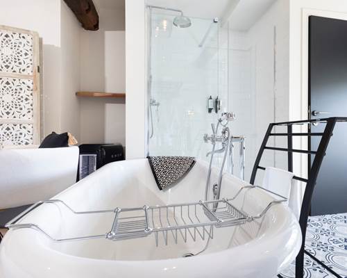 chambre 12 baignoire_010