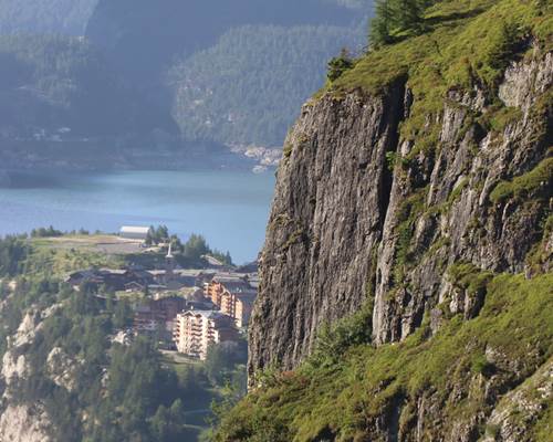 Refuge-Martin_Elfie-1